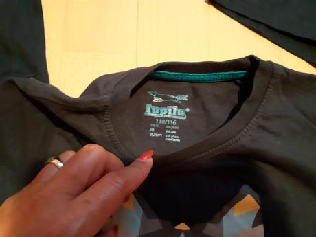 2x roláčik a tričko, lupilu,104