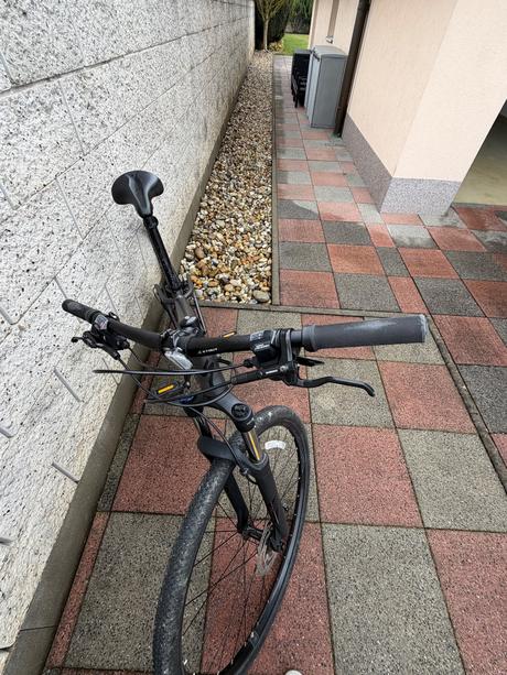 Bicykel, specialized,28