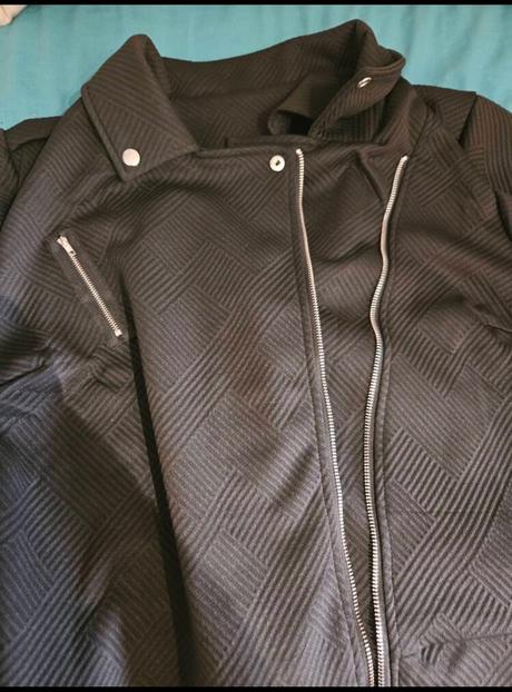 Krásne moderne sako, xxl