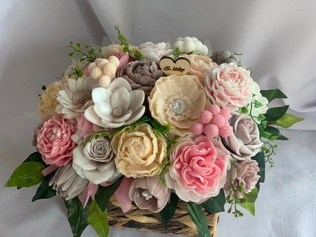 Mydlova kytica gratulačná kôš, 