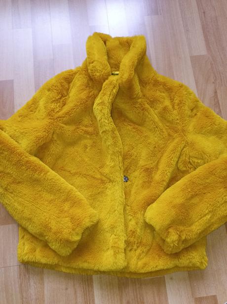 Jemná kožušinka kabátik veľ.38, gate,38