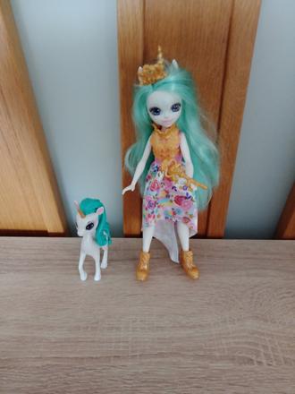 Mattel enchantimals royal -queen unity a stepper,