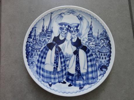 Porcelánové taniere rusia - závesné, dekoračné,
