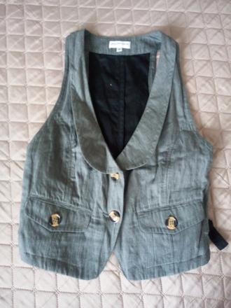 Priliehavá vesta, 38