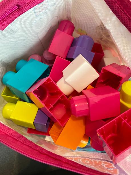 Skladačky megabloks,