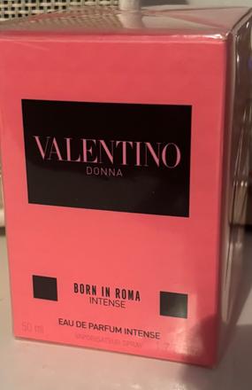 Valentino born im roma intense, 
