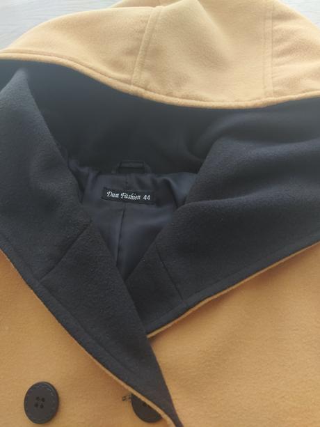 Kabát s kapucňou, 44