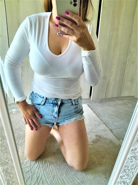 Biely dlhý top-m, m