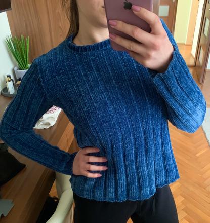 Svetrík, bershka,xs