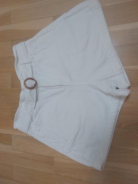 Šortky zara veľkosť 40, zara,40