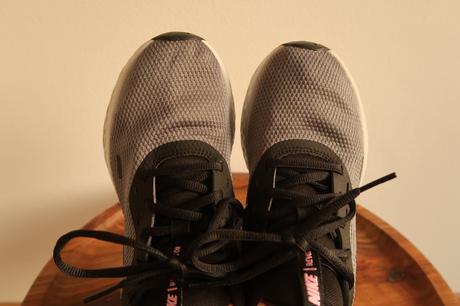 Dámske tenisky nike revolution 5 - č. 40 (25,8 cm), nike,40