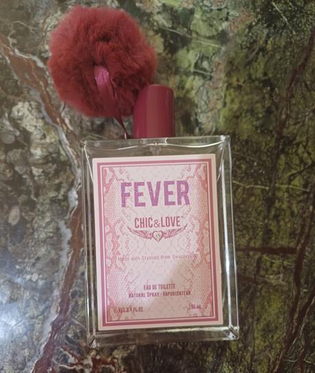 Toaletna vooda chic & love fever, 