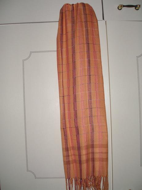 Šál orangovo ladený, 
