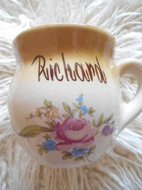 Keramický hrnček s menom richard, 
