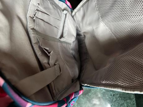 Skolsky batoh satch, 