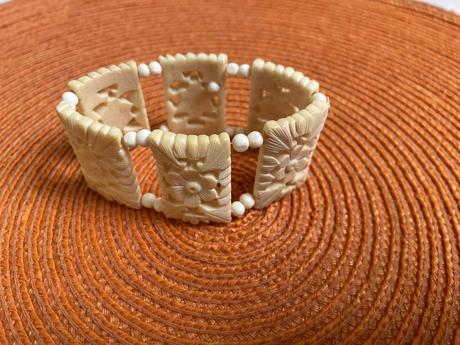 Starožitný náramok z pravej slonoviny, 