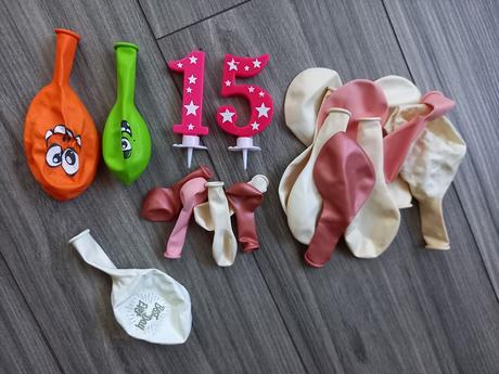 Sviečky+ balóniky na oslavu, 