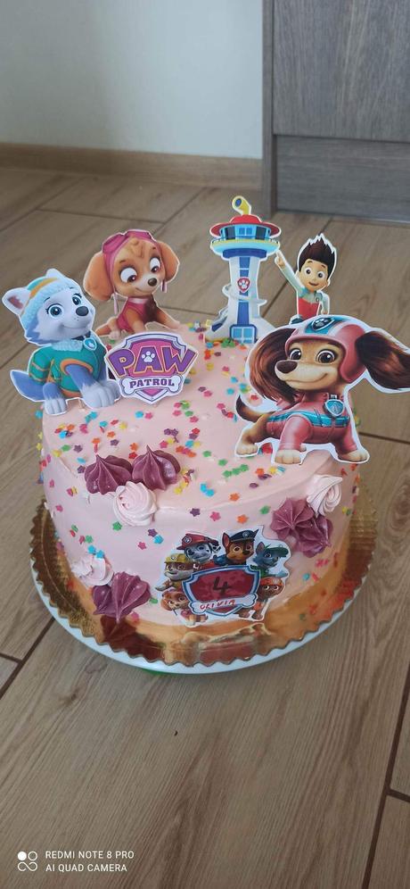 Vyrobim zapichy na tortu rozne podla poziadavky, 