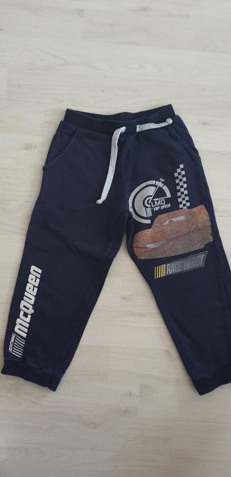 Tepláky č.104, disney,104