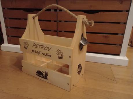 Drevený nosič na pivo, 