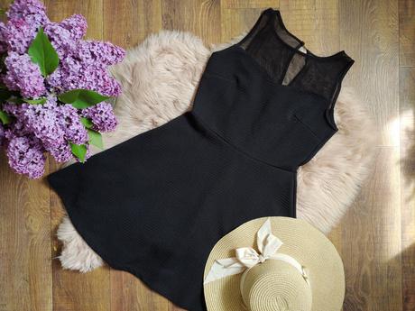 Čierne krátke spoločenské šaty, m