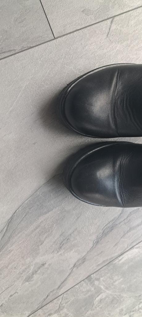 Členkove kozene cizmy, 40