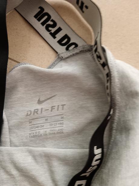Sportove tielko nike, nike,140