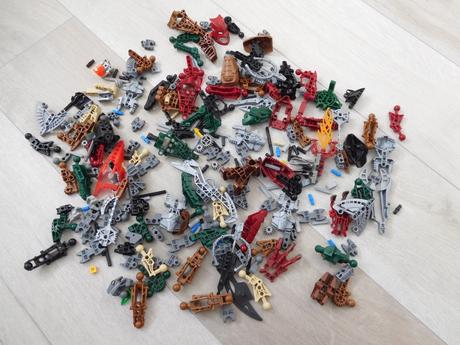 Zmiešané viacej starších modelov robotov, 