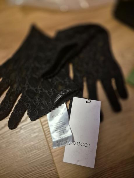 Gucci večerné rukavice na ples, m