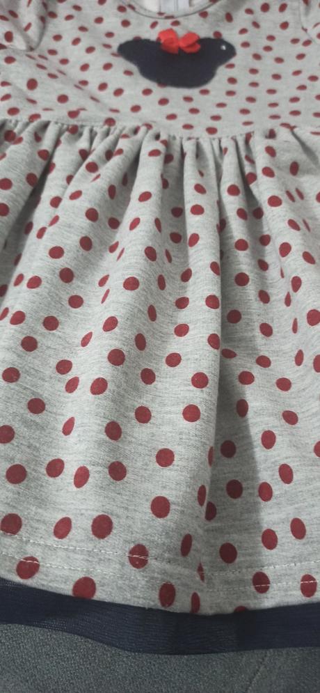 Šaty s dlhým rukávom, 98