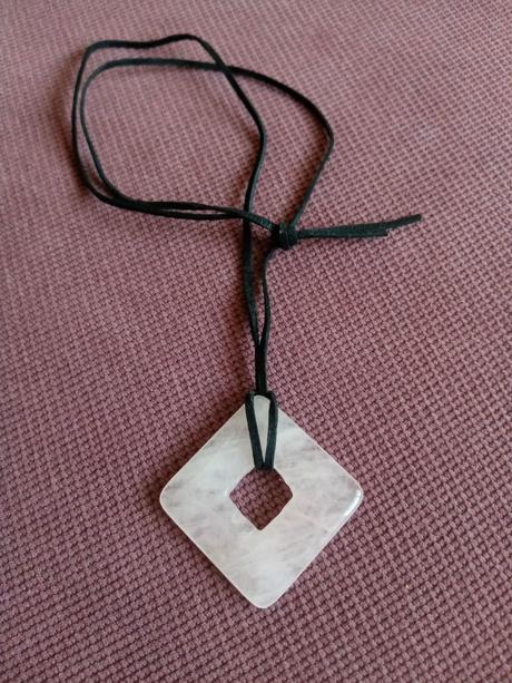 Prívesok ruženín, 