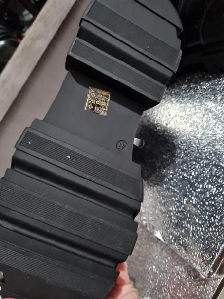 Čierne topánky, 41