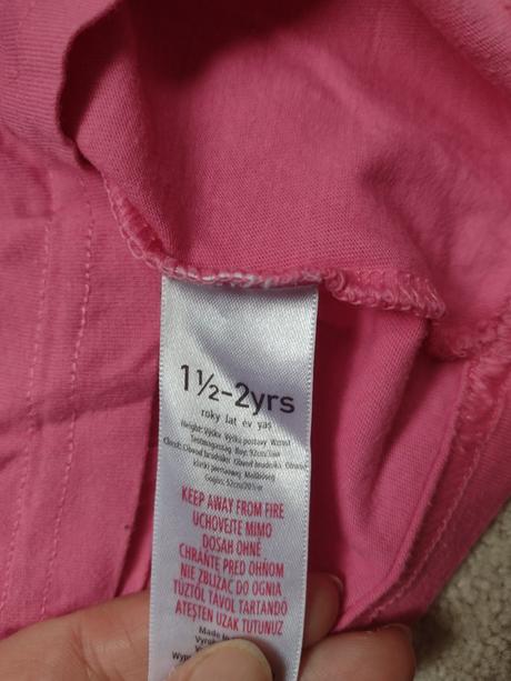 Hrubšie bavlnené šaty + tričko peppa pig, f&f,86