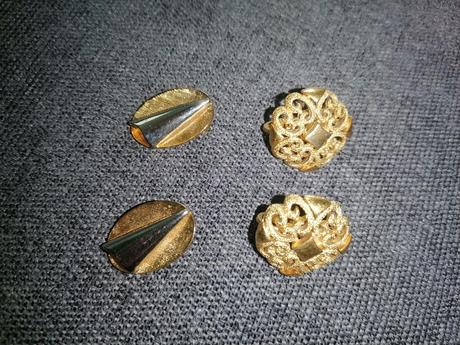 2 páry klupsní zlatej farby, avon