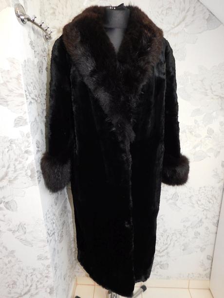 Kvalitny pekny kožuch z lišky, 40