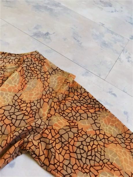 Žoržetové tenšie tričko m/l, m