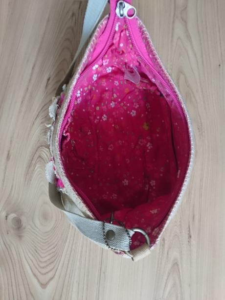 Esprit kabelka, esprit