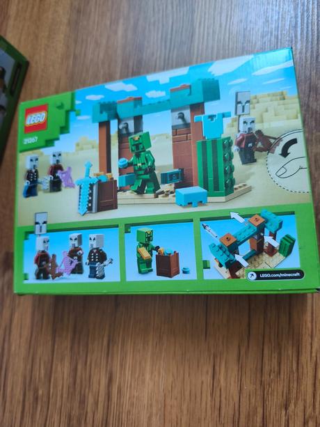 Lego 21267 púštna hliadka,