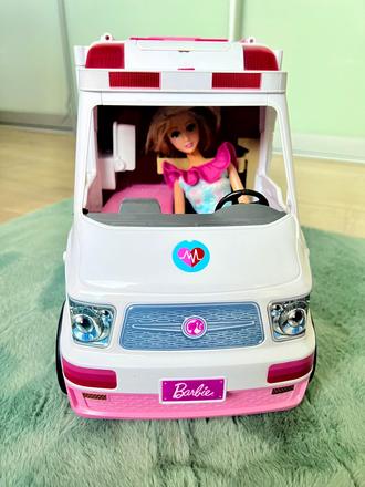 Barbie sanitka, 