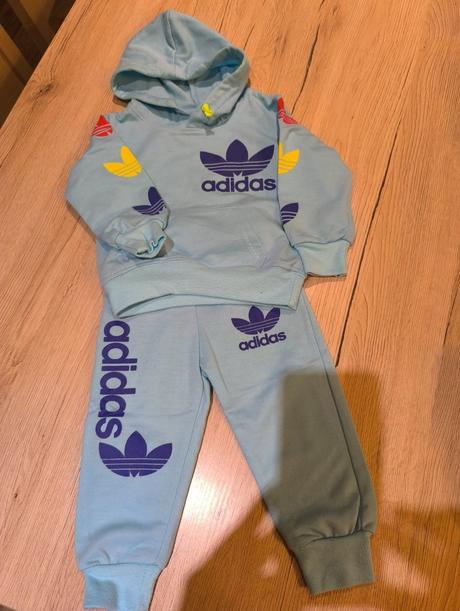 Tenšia tepláková súprava, 74