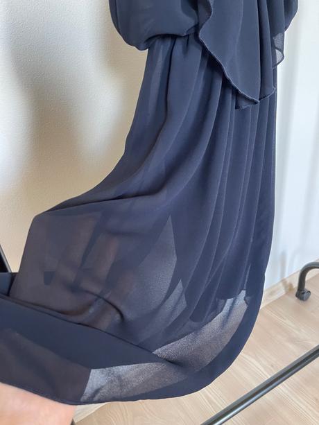 Tmavomodré šaty, s