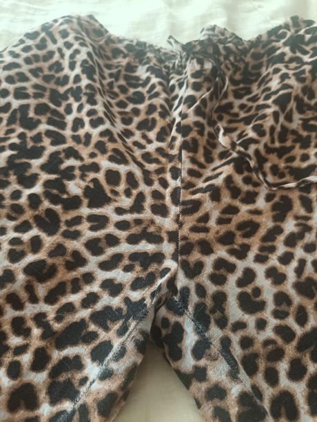 Nohavice s leopardím vzorom, stradivarius,l