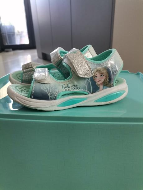 Blikacie sandálky, disney,28
