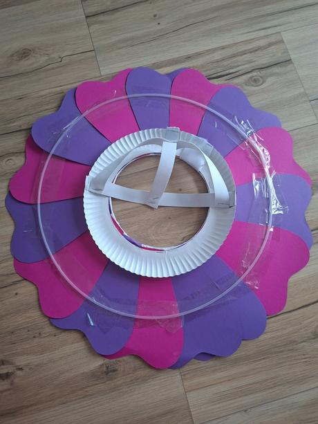 Karnevalová maska- črepníkový kvet, 