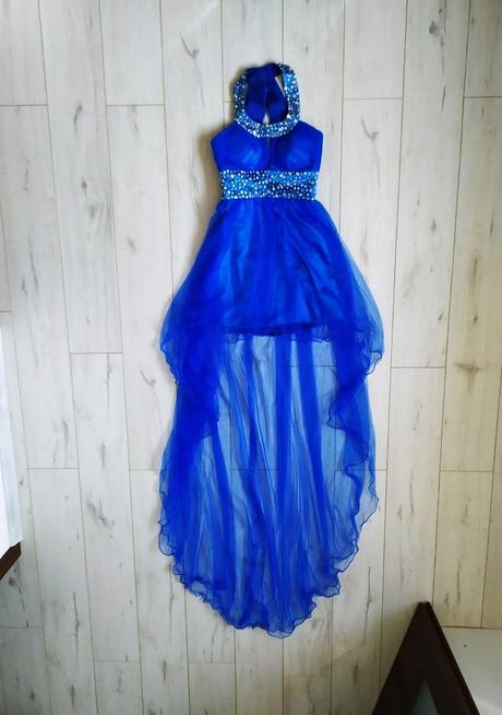 Šaty s vlečkou, xs