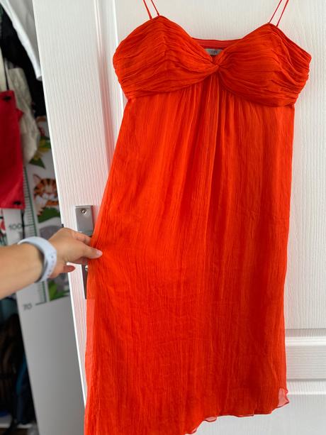 Oranžovo-červené hodvábne šaty, m