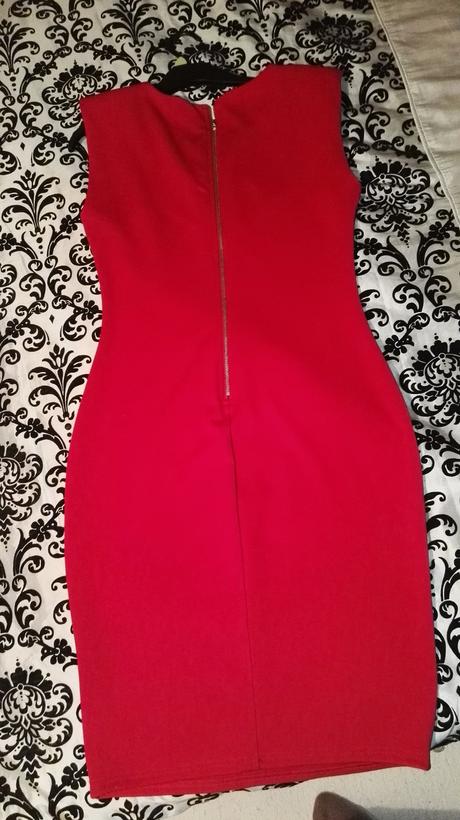 Všestranné šaty, m