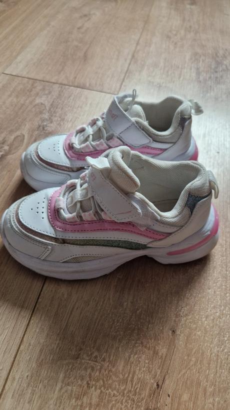 Tenisky veľ. 28., sprandi,28