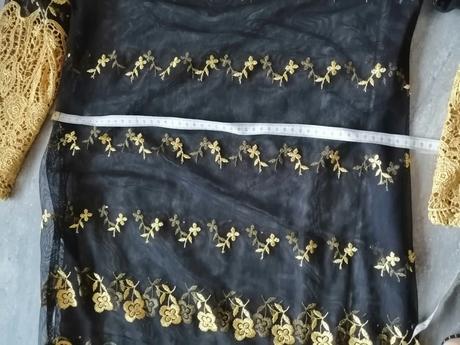 Luxus šaty s vyšívanou čipkou, vs-m, m