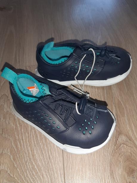 Topánky do vody, 22